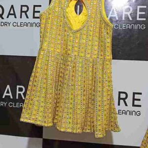 Look sharp, feel fresh. Experience perfectly clean and wrinkle-free garments with Uniqare Dry Clean. Neatly pressed, stain-free clothes stacked or hanging after professional dry cleaning